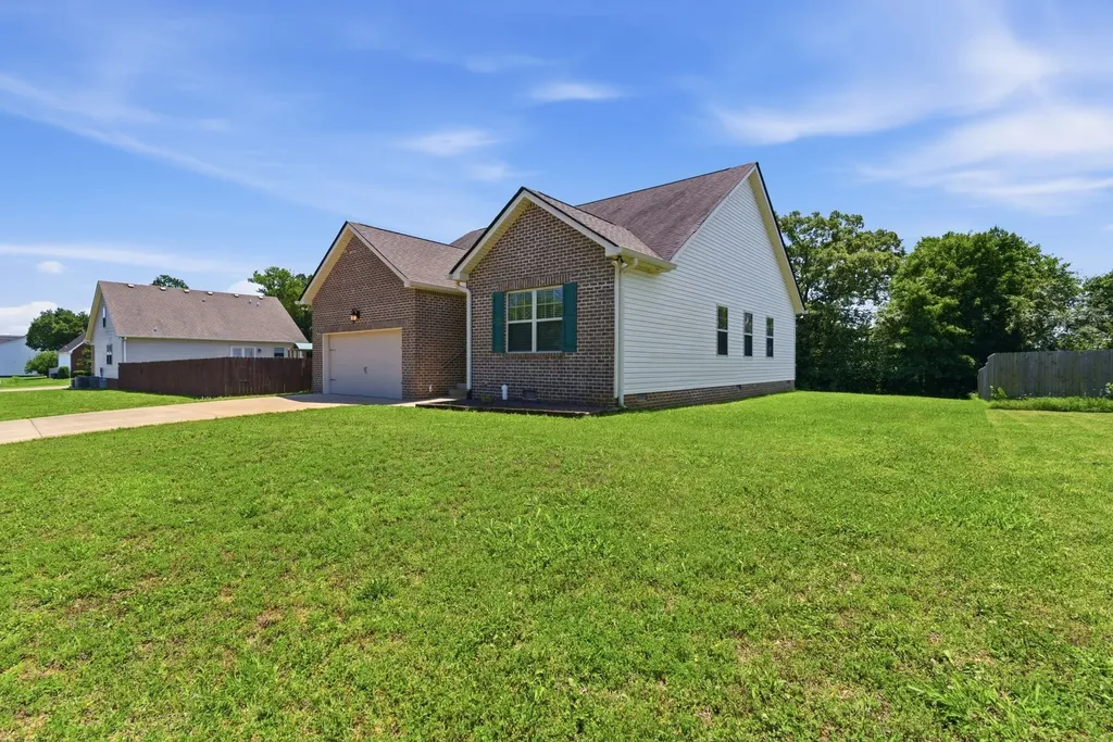 528 Twyla Drive Lebanon TN 37087
