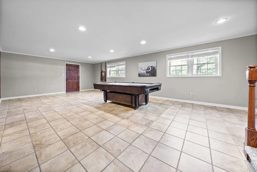 346 W Nashville Street Pembroke KY 42266