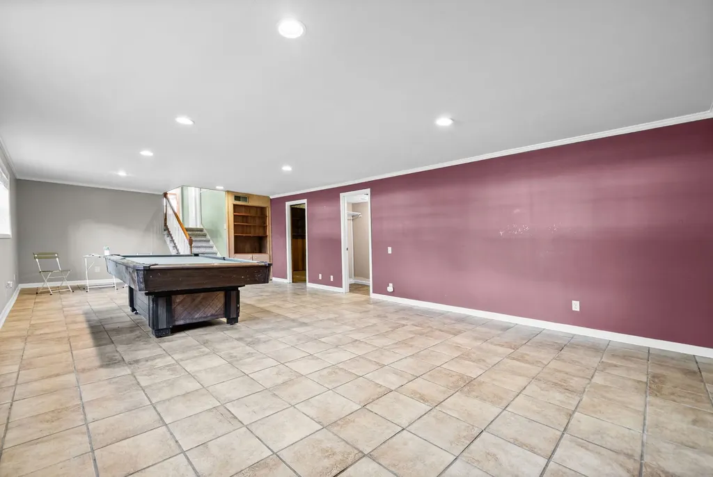 346 W Nashville Street Pembroke KY 42266
