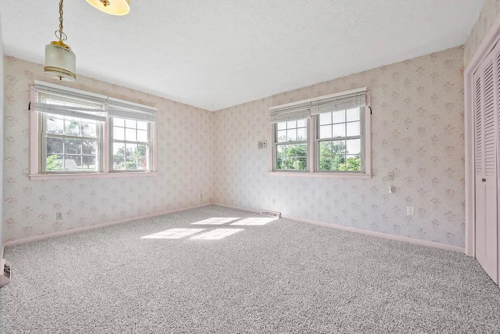 346 W Nashville Street Pembroke KY 42266