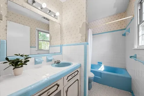 346 W Nashville Street Pembroke KY 42266