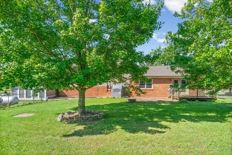 346 W Nashville Street Pembroke KY 42266