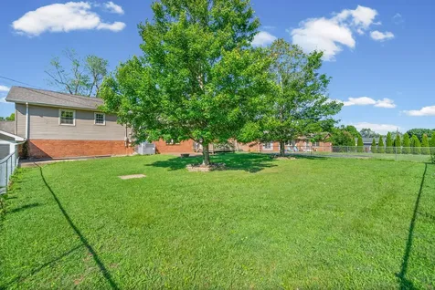 346 W Nashville Street Pembroke KY 42266