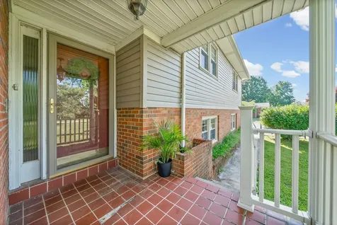 346 W Nashville Street Pembroke KY 42266