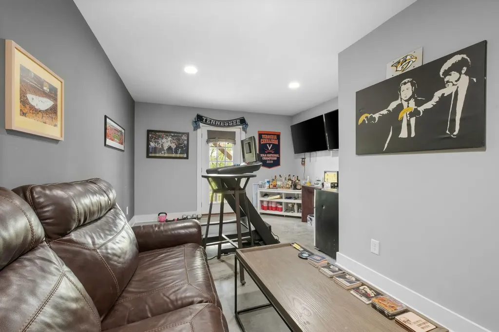 5505 Knob Road Nashville TN 37209