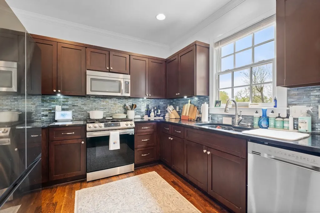 5505 Knob Road Nashville TN 37209
