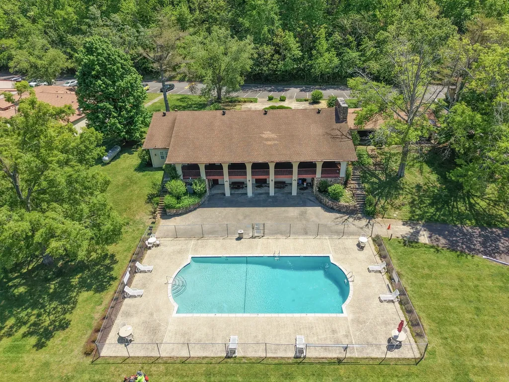 214 Old Hickory Boulevard Nashville TN 37221