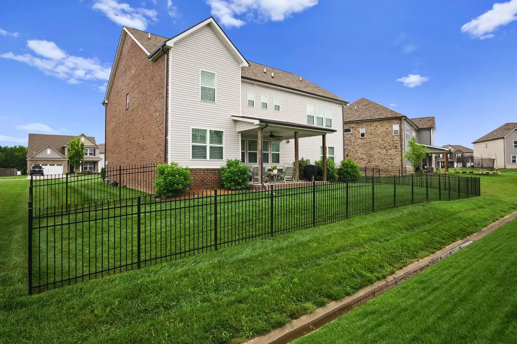 411 Buxton Court Murfreesboro TN 37128