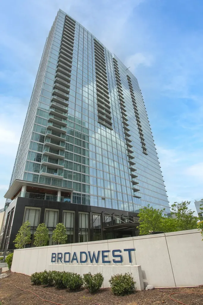 1616 West End Avenue Nashville TN 37203