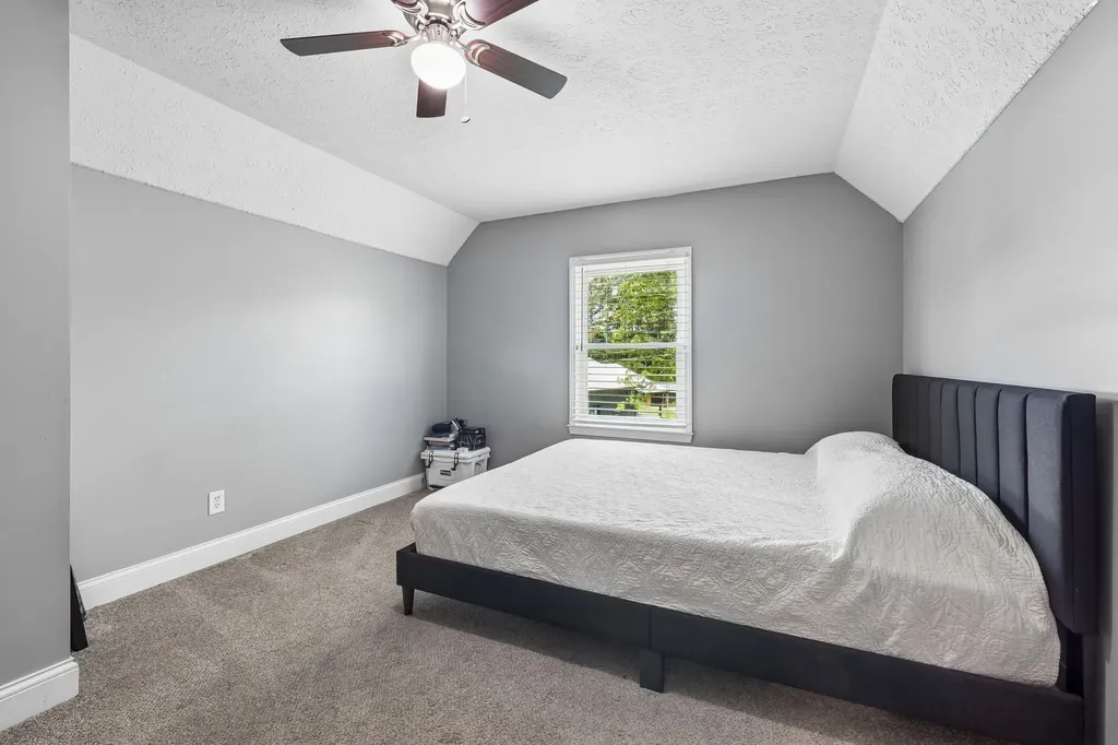 7672 Jones Road White House TN 37188