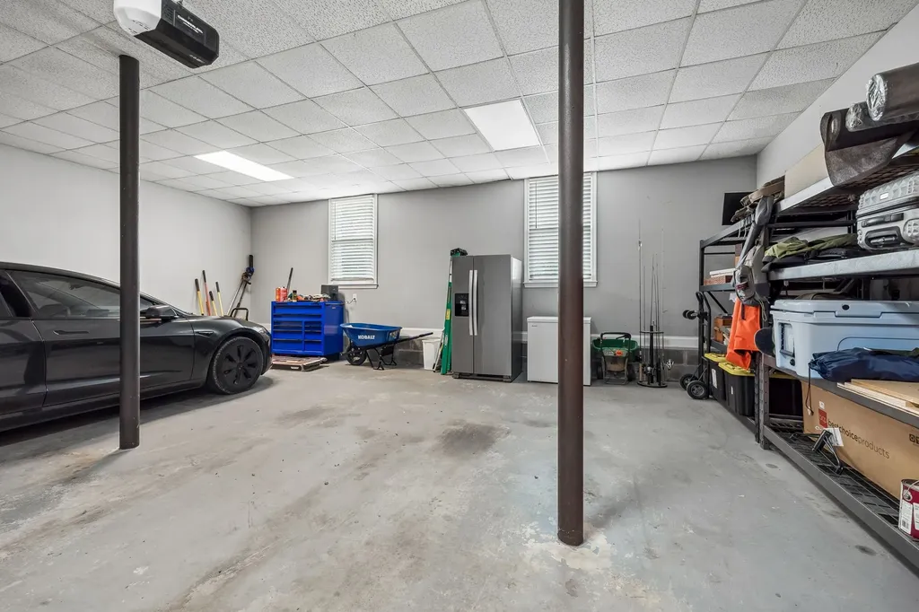 7672 Jones Road White House TN 37188