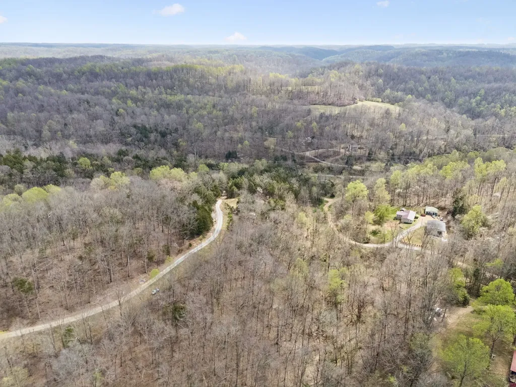 0 Old Highway 31e Westmoreland TN 37186