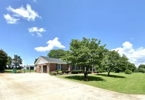 106 Chattin Street Winchester TN 37398