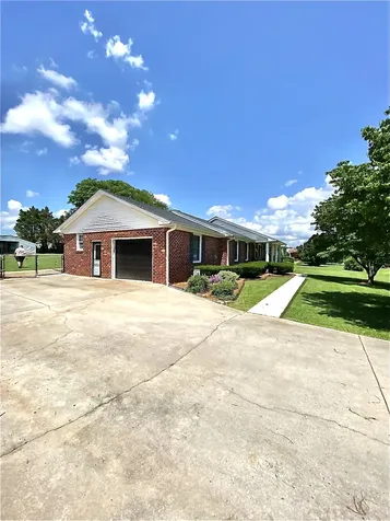 106 Chattin Street Winchester TN 37398