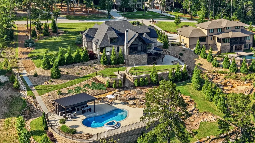 8008 Mountain Laurel Trail Signal Mountain TN 37377