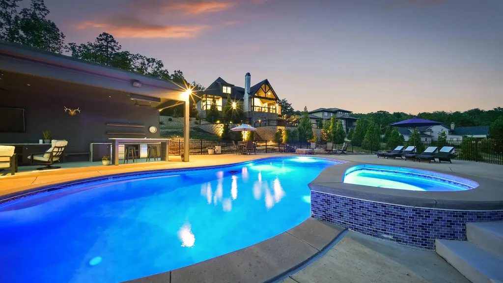 8008 Mountain Laurel Trail Signal Mountain TN 37377