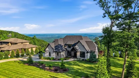 8008 Mountain Laurel Trail Signal Mountain TN 37377