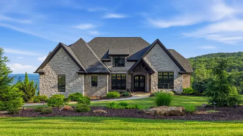 8008 Mountain Laurel Trail Signal Mountain TN 37377