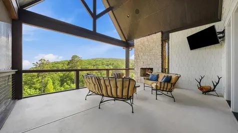 8008 Mountain Laurel Trail Signal Mountain TN 37377