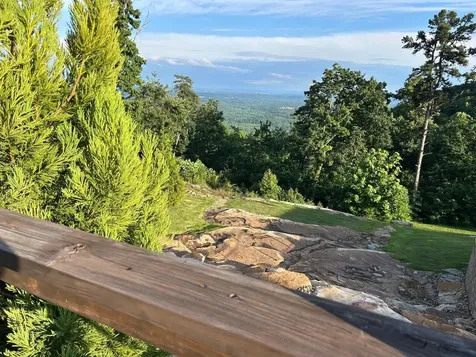 8008 Mountain Laurel Trail Signal Mountain TN 37377