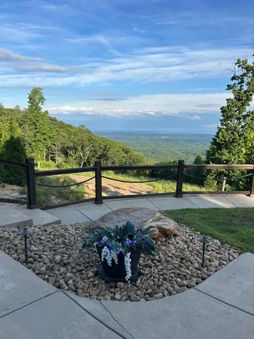8008 Mountain Laurel Trail Signal Mountain TN 37377