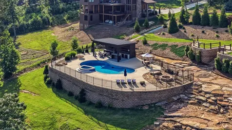 8008 Mountain Laurel Trail Signal Mountain TN 37377