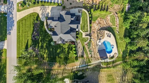8008 Mountain Laurel Trail Signal Mountain TN 37377