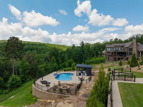 8008 Mountain Laurel Trail Signal Mountain TN 37377