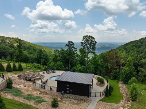 8008 Mountain Laurel Trail Signal Mountain TN 37377
