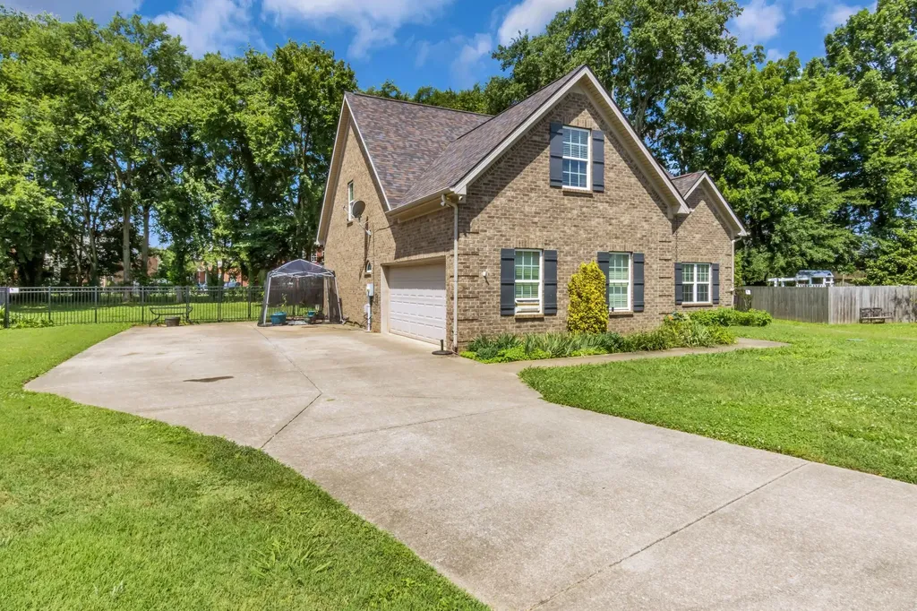 110 Bancroft Court Murfreesboro TN 37129