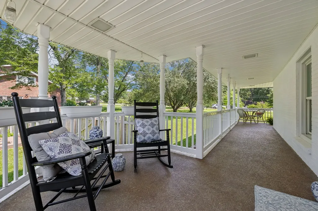 112 Southwinds Drive Hermitage TN 37076