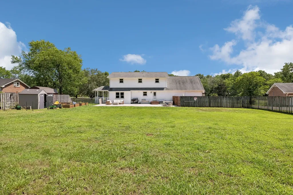 112 Southwinds Drive Hermitage TN 37076