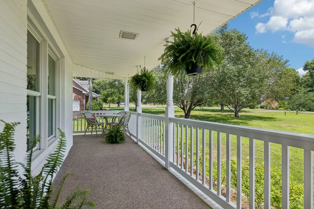 112 Southwinds Drive Hermitage TN 37076