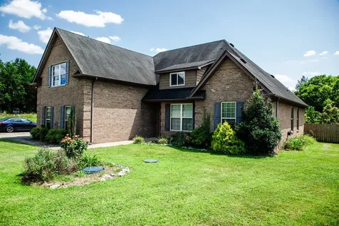 2042 Grandstand Drive Lascassas TN 37085