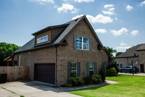 2042 Grandstand Drive Lascassas TN 37085