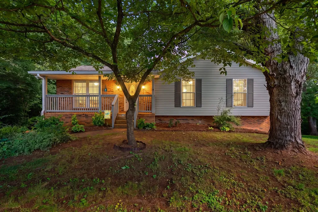 821 Luxemburg Drive Hermitage TN 37076
