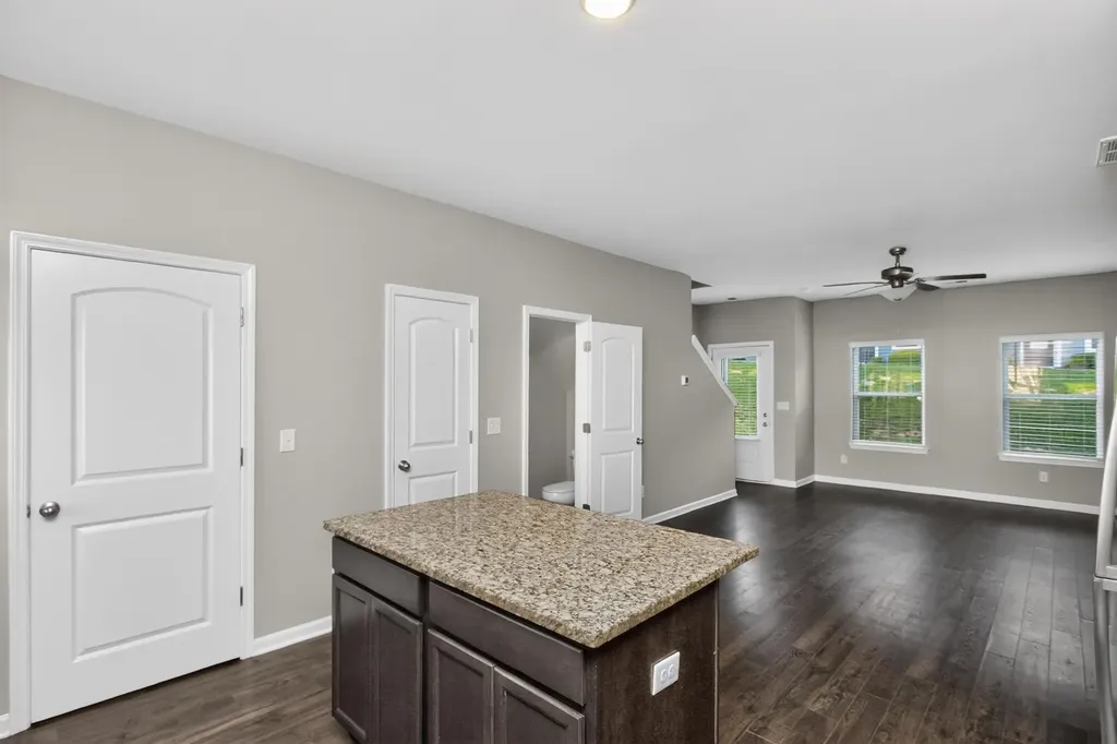 1017 Glen Marcus Drive La Vergne TN 37086