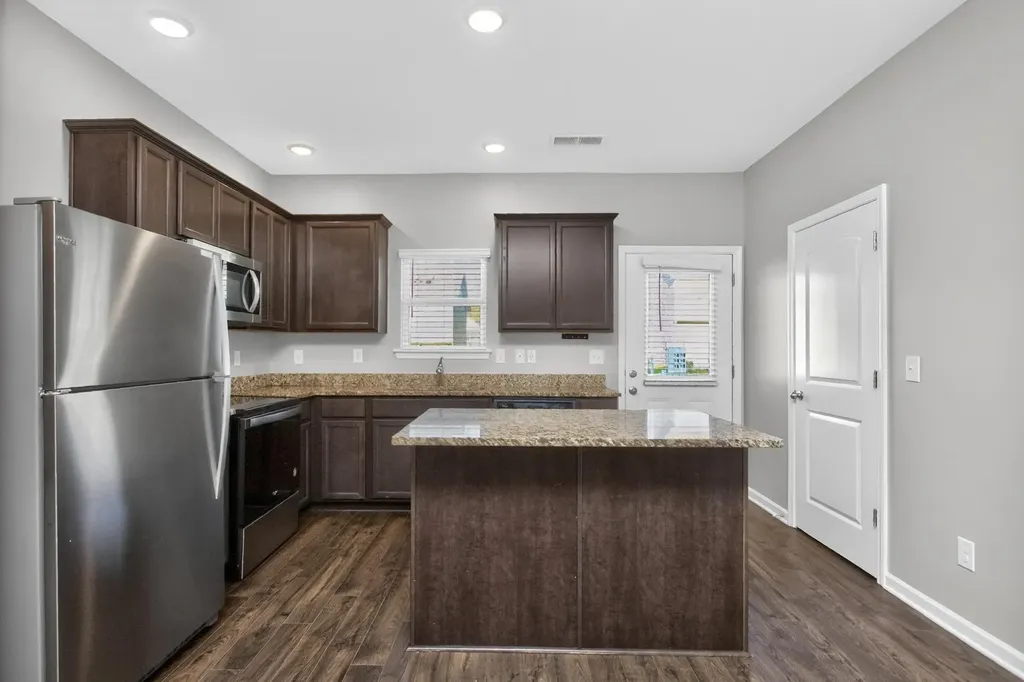 1017 Glen Marcus Drive La Vergne TN 37086