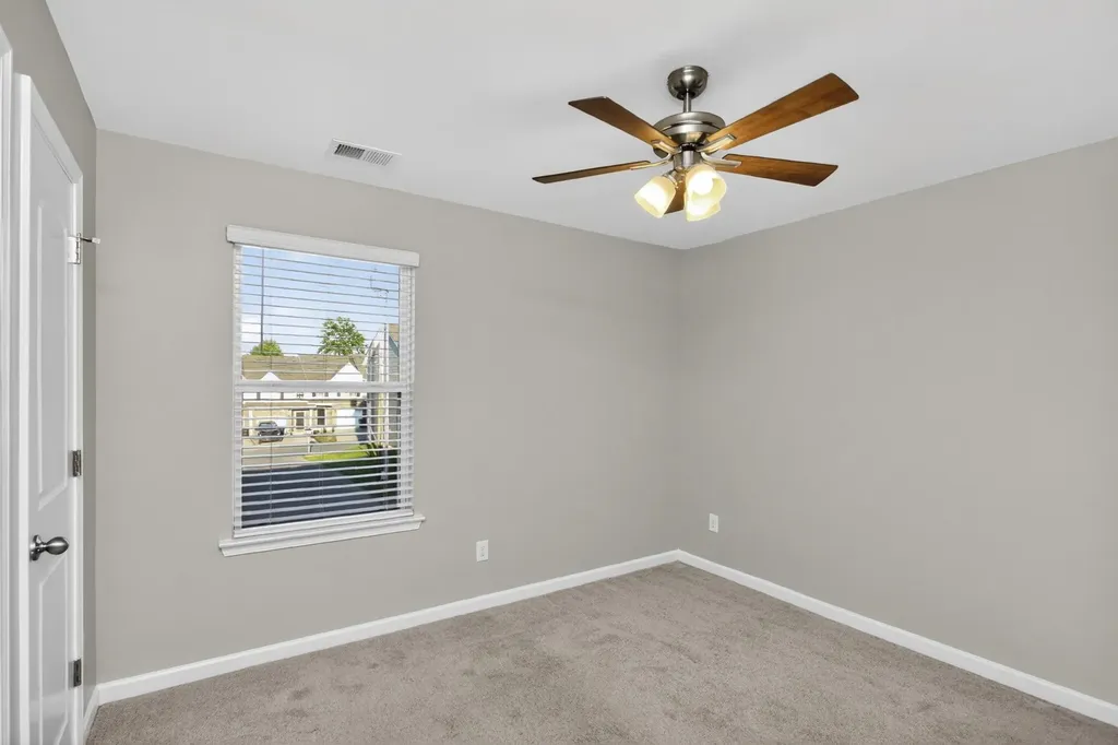 1017 Glen Marcus Drive La Vergne TN 37086
