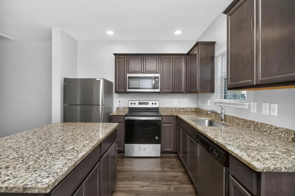 1017 Glen Marcus Drive La Vergne TN 37086