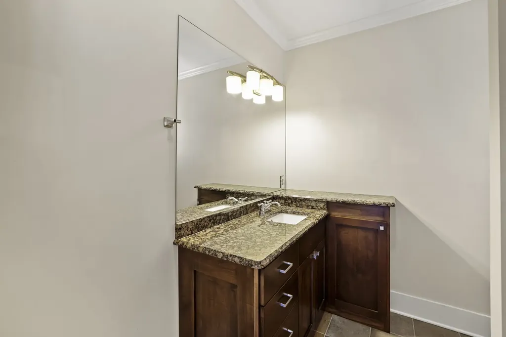 2500B 9th Ave, S Nashville TN 37204