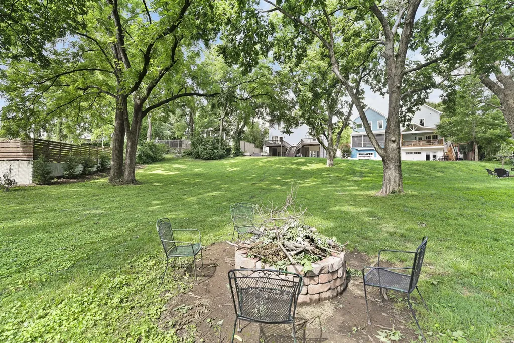 2500B 9th Ave, S Nashville TN 37204