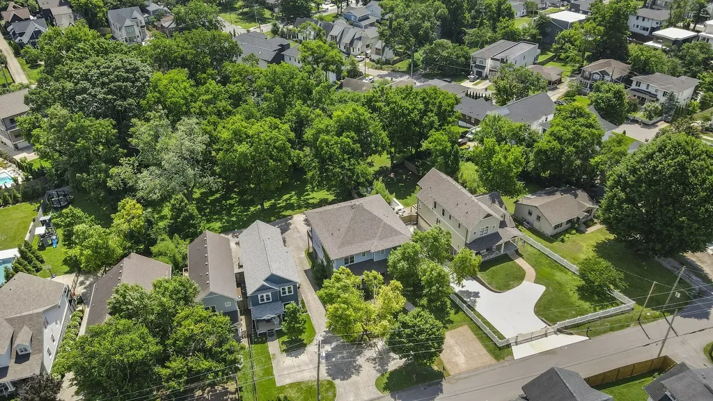 2500B 9th Ave, S Nashville TN 37204
