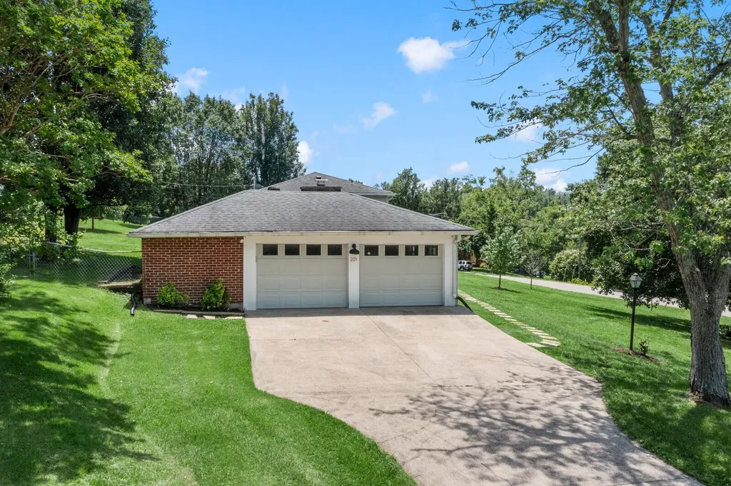 201 Bermuda Drive Nashville TN 37214