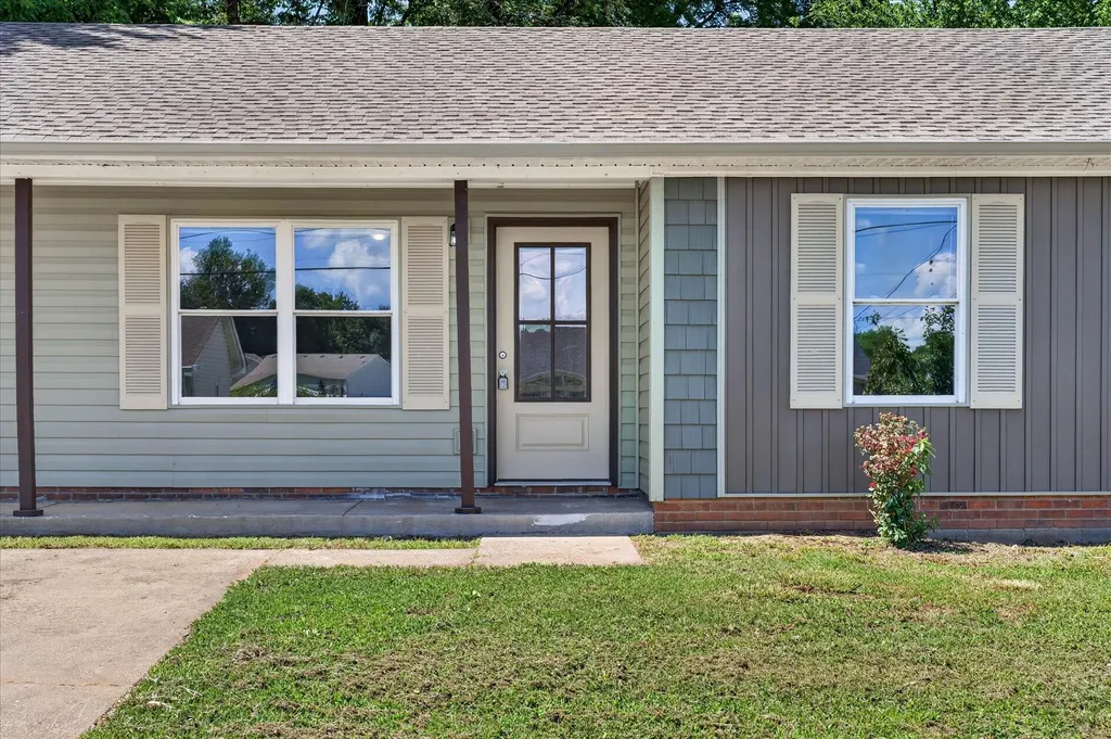 1647 Hannibal Drive Oak Grove KY 42262