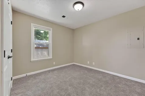 1647 Hannibal Drive Oak Grove KY 42262