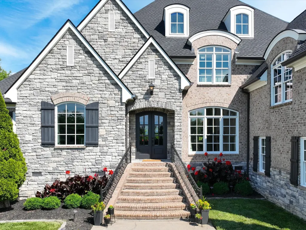 2505 Grey Cliff Court Franklin TN 37064