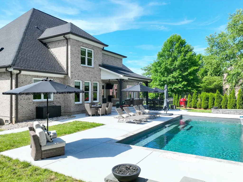 2505 Grey Cliff Court Franklin TN 37064