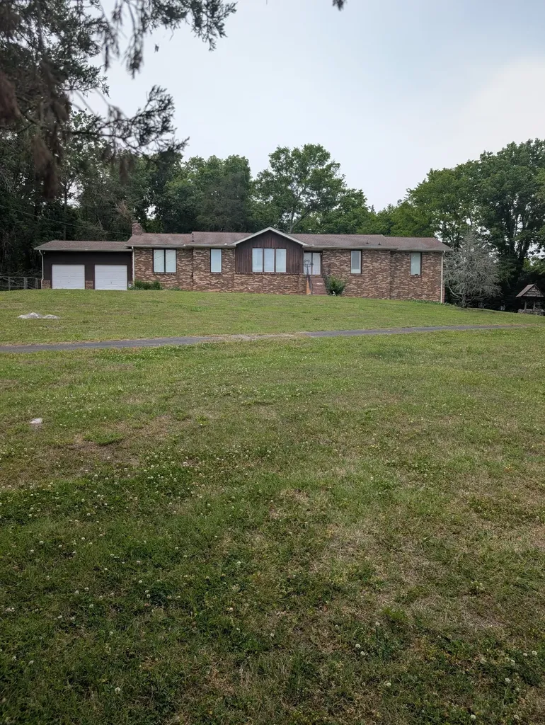 152 Snug Harbor Drive Hendersonville TN 37075