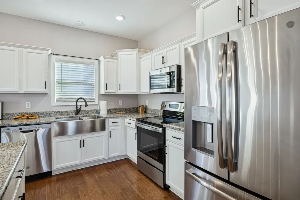 207 Bedford Court Hopkinsville KY 42240